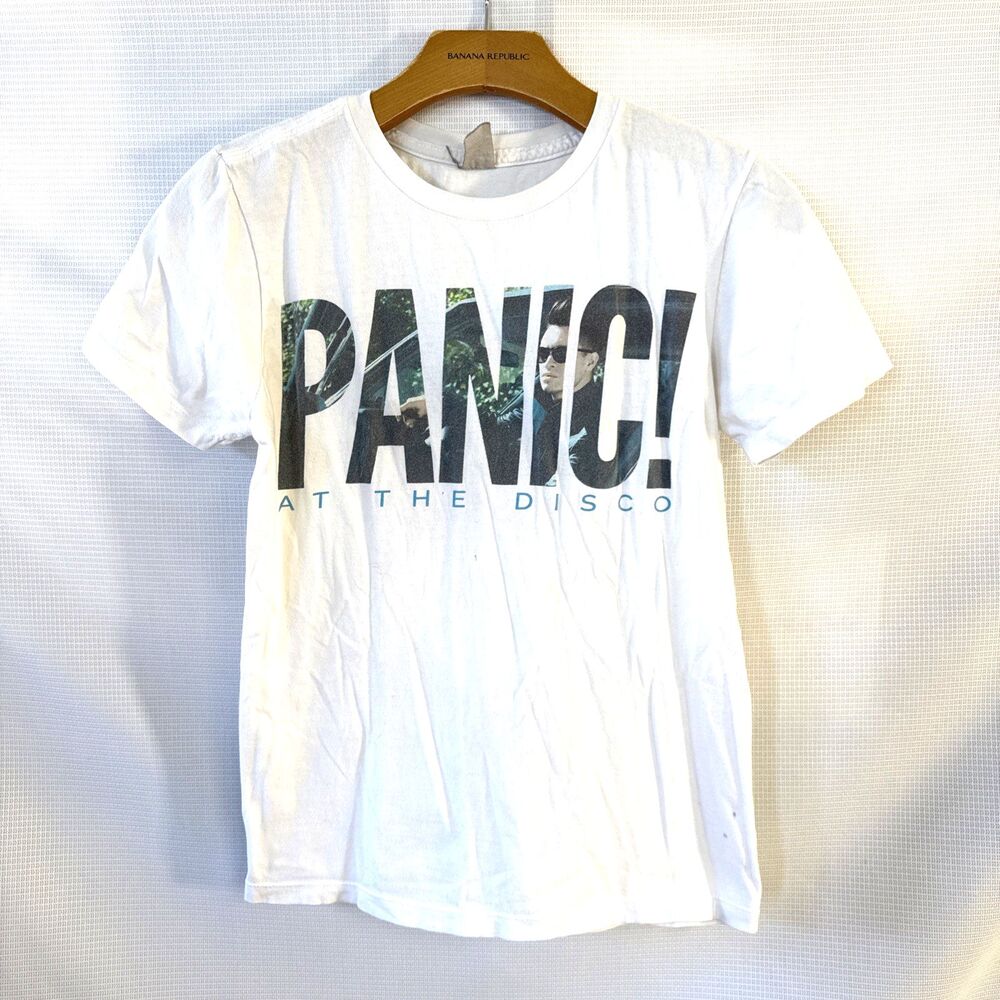 Band Tee Panic At The Disco White SS T-Shirt Graphic - S / M - Well Worn